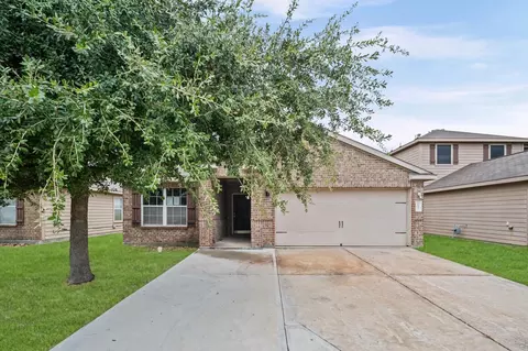907 Marigold Rd, Baytown, TX 77521