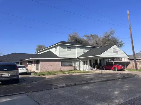 233 E Vaughn Ln, Deer Park, TX 77536