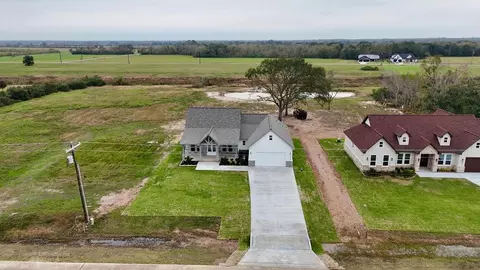 View/Area - 925 Buffalo Trl, Angleton, TX 77515 photo 1 of 1