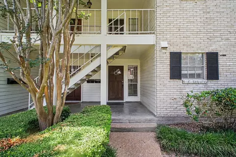 13022 Trail Hollow Dr #3022, Houston, TX 77079