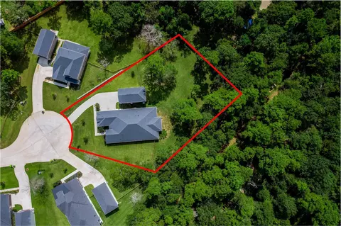 613 Blue Mockingbird Ct, Magnolia, TX 77354