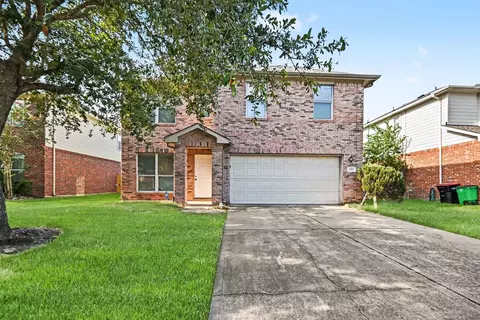 1502 Chandler Park Ln, Fresno, TX 77545