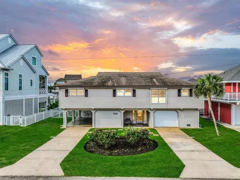 3512 Muscatee Cir, Galveston, TX 77554