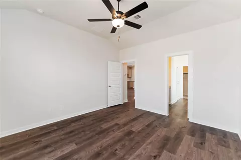 Bedroom - 16875 Needlepoint Dr, Conroe, TX 77302 photo 2 of 6