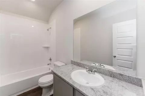 Bath - 16875 Needlepoint Dr, Conroe, TX 77302 photo 2 of 2