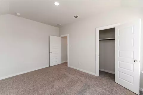 Bedroom - 16875 Needlepoint Dr, Conroe, TX 77302 photo 4 of 6