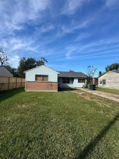 11315 Raincove Dr, Houston, TX 77016