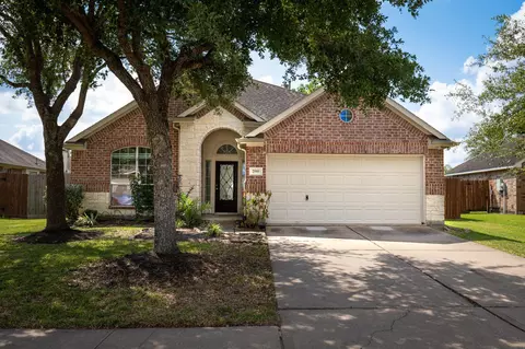 2505 Shady Falls Ln, Pearland, TX 77584