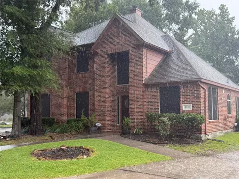 2010 Trail Water Ct, Kingwood, TX 77339