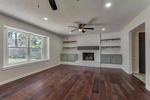 Living - 7823 Kleingreen Ln, Spring, TX 77379 photo 2 of 5