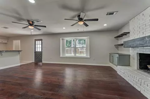 Living - 7823 Kleingreen Ln, Spring, TX 77379 photo 5 of 5