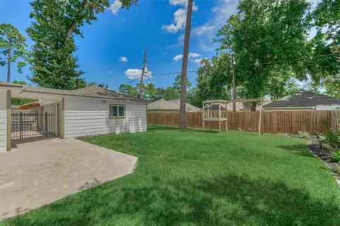Exterior - 7823 Kleingreen Ln, Spring, TX 77379 photo 6 of 11