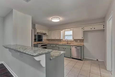 Kitchen - 7823 Kleingreen Ln, Spring, TX 77379 photo 2 of 5