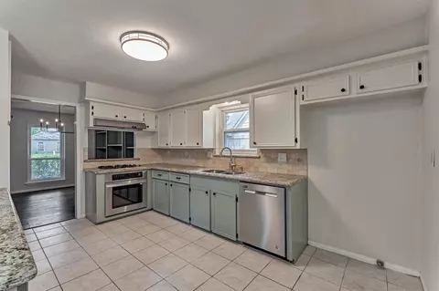 Kitchen - 7823 Kleingreen Ln, Spring, TX 77379 photo 3 of 5