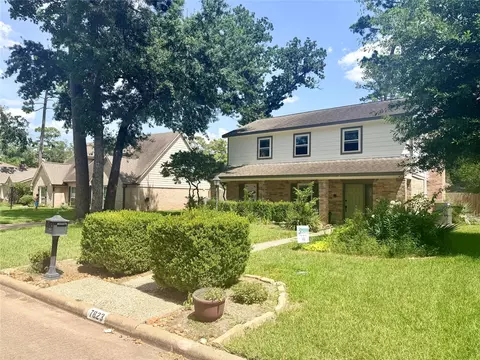 Exterior - 7823 Kleingreen Ln, Spring, TX 77379 photo 3 of 11