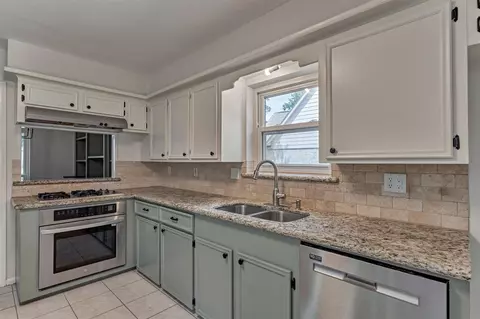 Kitchen - 7823 Kleingreen Ln, Spring, TX 77379 photo 5 of 5