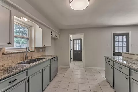 Kitchen - 7823 Kleingreen Ln, Spring, TX 77379 photo 1 of 5