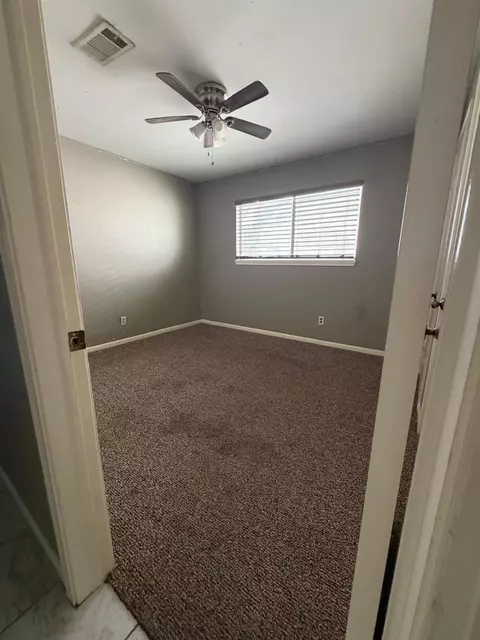 7714 Kleingreen Ln, Spring, TX 77379 photo 4