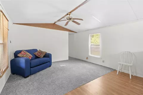 Living - 370 Lakeside Cir, Trinity, TX 75862 photo 2 of 3