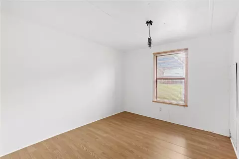 Bedroom - 370 Lakeside Cir, Trinity, TX 75862 photo 4 of 4