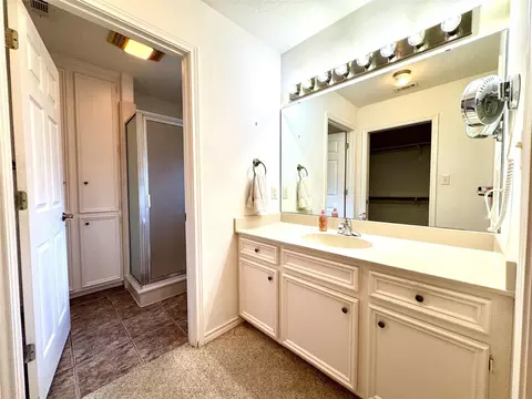Bath - 20 Shallow Spgs, Trinity, TX 75862 photo 1 of 3