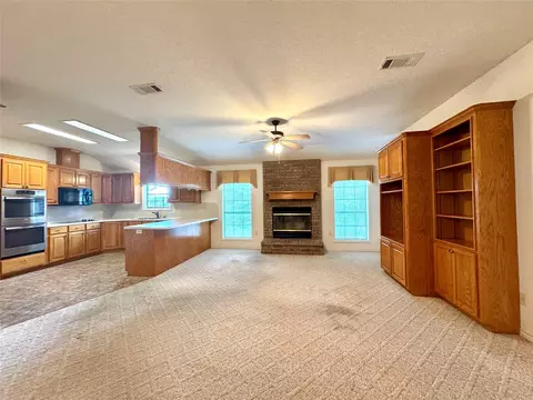 Living - 20 Shallow Spgs, Trinity, TX 75862 photo 7 of 9