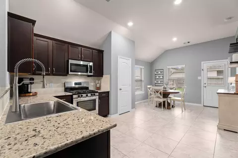 Entry Way - 4480 Lone Alcove Dr, Spring, TX 77386 photo 2 of 3