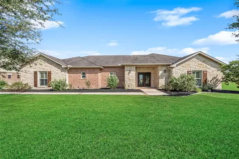 135 Wellspring Blvd, Victoria, TX 77904