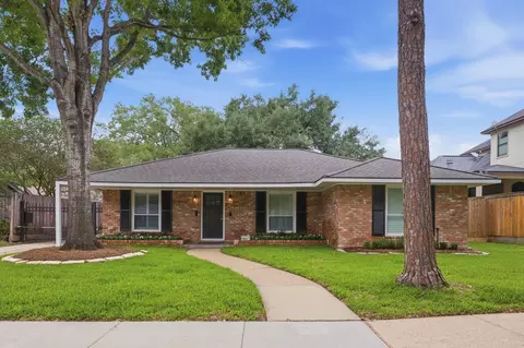 3726 Latma Dr, Houston, TX 77025