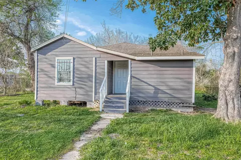 8304 Darien St, Houston, TX 77028