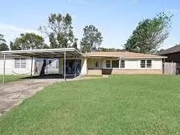 5470 Spencer Dr, Beaumont, TX 77708 photo 1