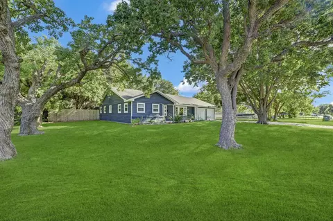1 4th Ave N, Texas City, TX 77590