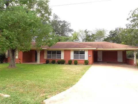 119 Charles St, Crockett, TX 75835