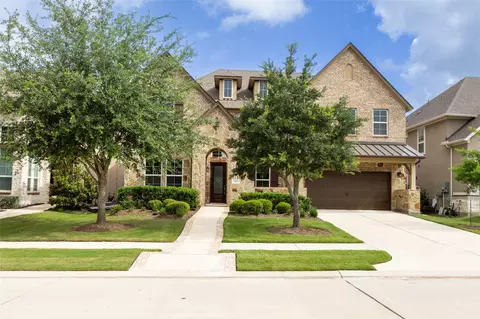 42 Zenith Ln, Sugar Land, TX 77498