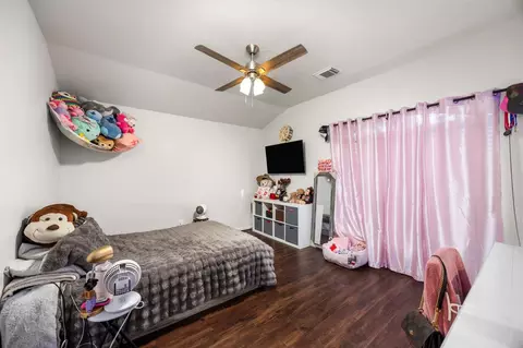 Bedroom - 927 Spring Source Pl, Spring, TX 77373 photo 6 of 6