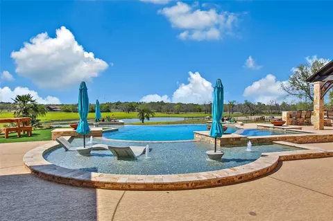 2289 Old Dobbin Rd, Montgomery, TX 77316