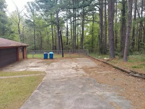 2704 Park Dr, Marshall, TX 75670