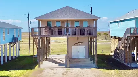 12919 Coronado Dr, Freeport, TX 77541