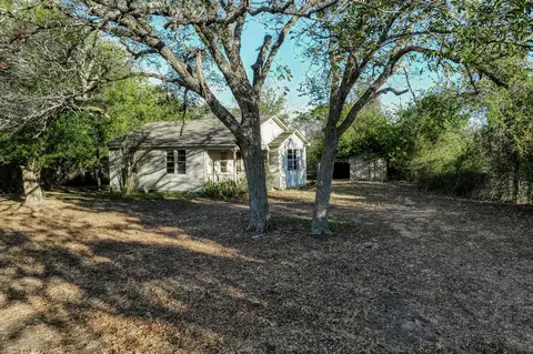 2701 S Market St, Brenham, TX 77833