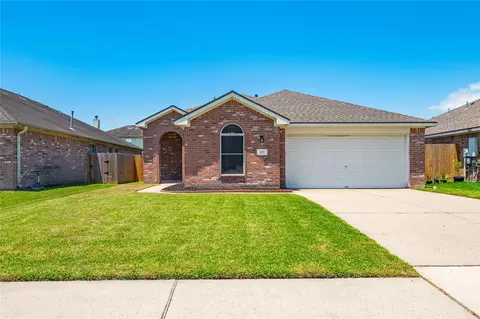 123 Sunset Falls Dr, La Marque, TX 77568
