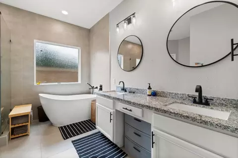 Bath - 23803 Spring Way Dr, Spring, TX 77373 photo 1 of 4