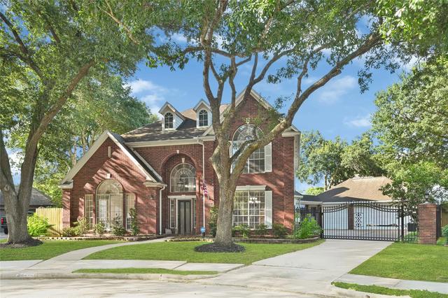 4202 Misty Heather Ct, Houston, TX 77059