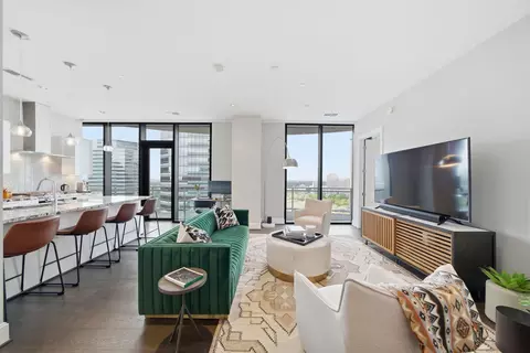 1409 Post Oak Blvd #1903, Houston, TX 77056