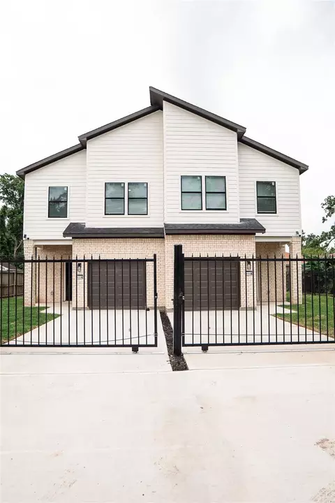 6713 Mariosa St, Houston, TX 77028