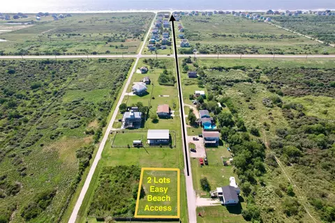 1064 Melody Ln, Crystal Beach, TX 77650