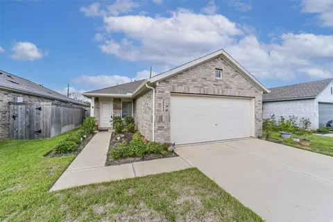 28814 Texas Plains Dr, Hockley, TX 77447