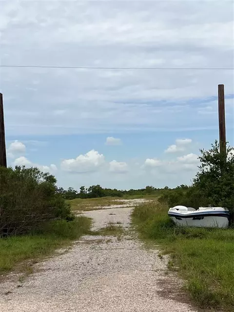 27250 Fm 2004, Angleton, TX 77515