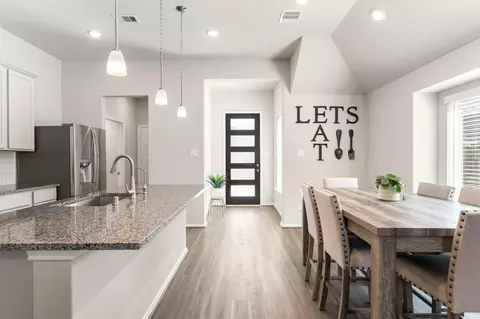 4138 Watson Dr, Rosharon, TX 77583