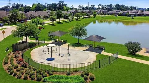 View/Area - 17834 Maple Ash Dr, Spring, TX 77379 photo 10 of 13