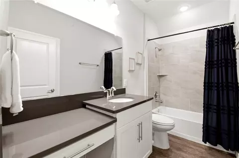 Bath - 17834 Maple Ash Dr, Spring, TX 77379 photo 4 of 4